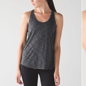Lululemon essential tank